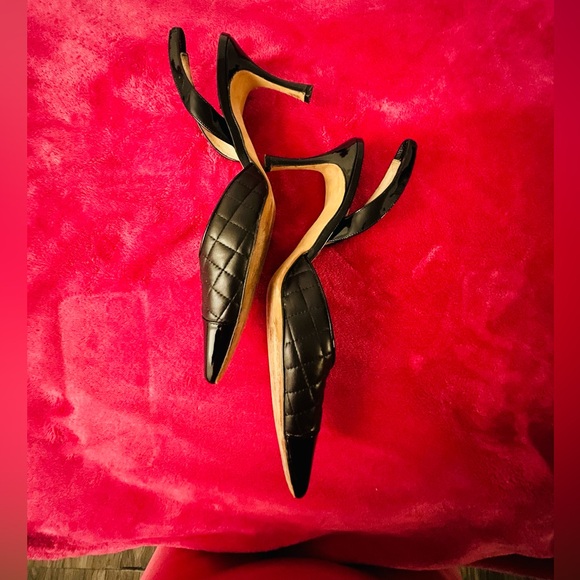 Authentic Manolo Blahnik quilted leather slingback heels. - Picture 17 of 17